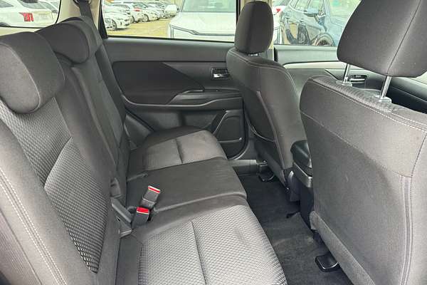 2017 Mitsubishi Outlander LS ZK