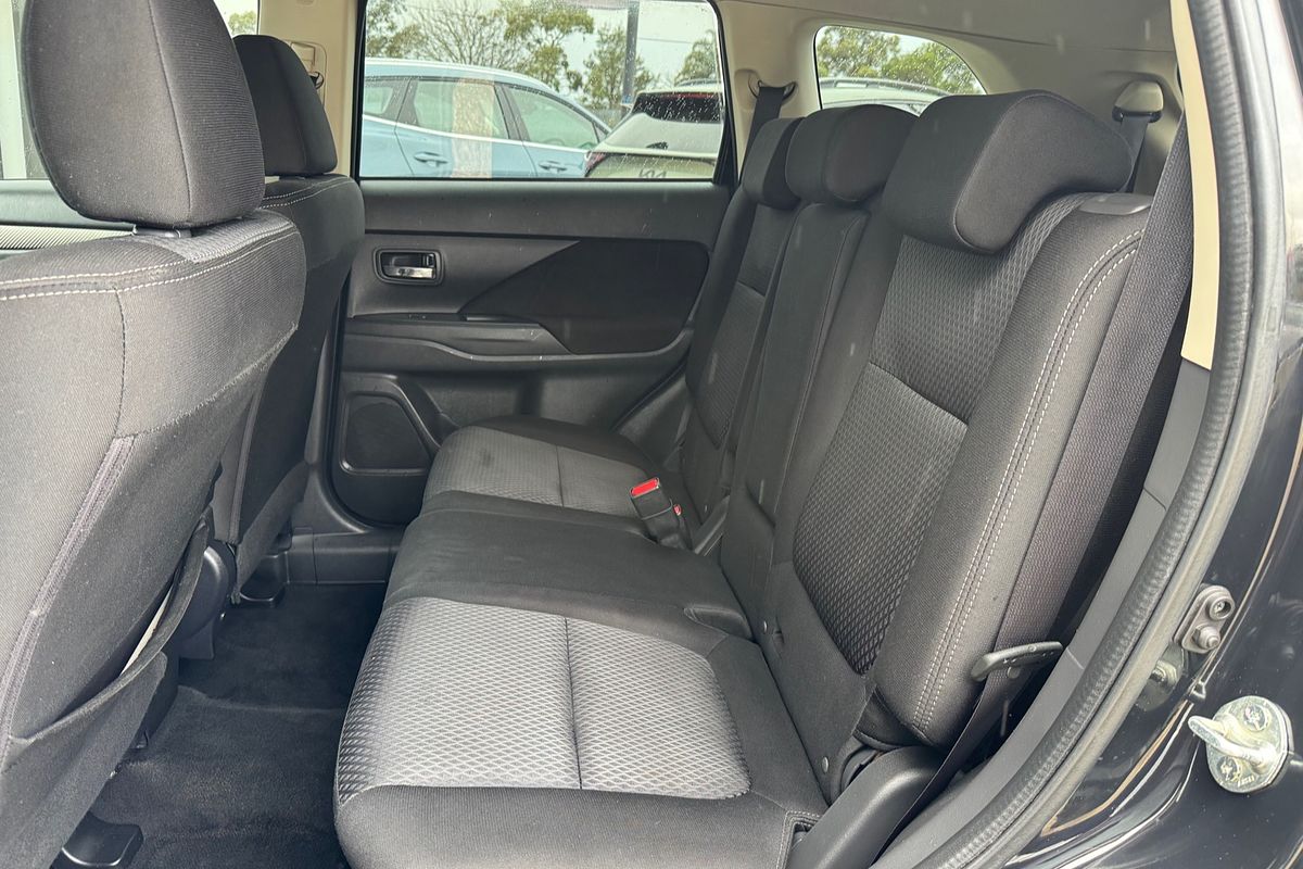 2017 Mitsubishi Outlander LS ZK