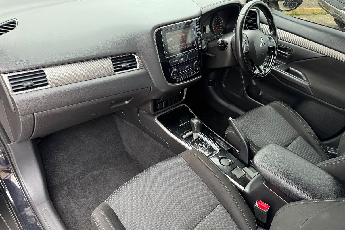 2017 Mitsubishi Outlander LS ZK