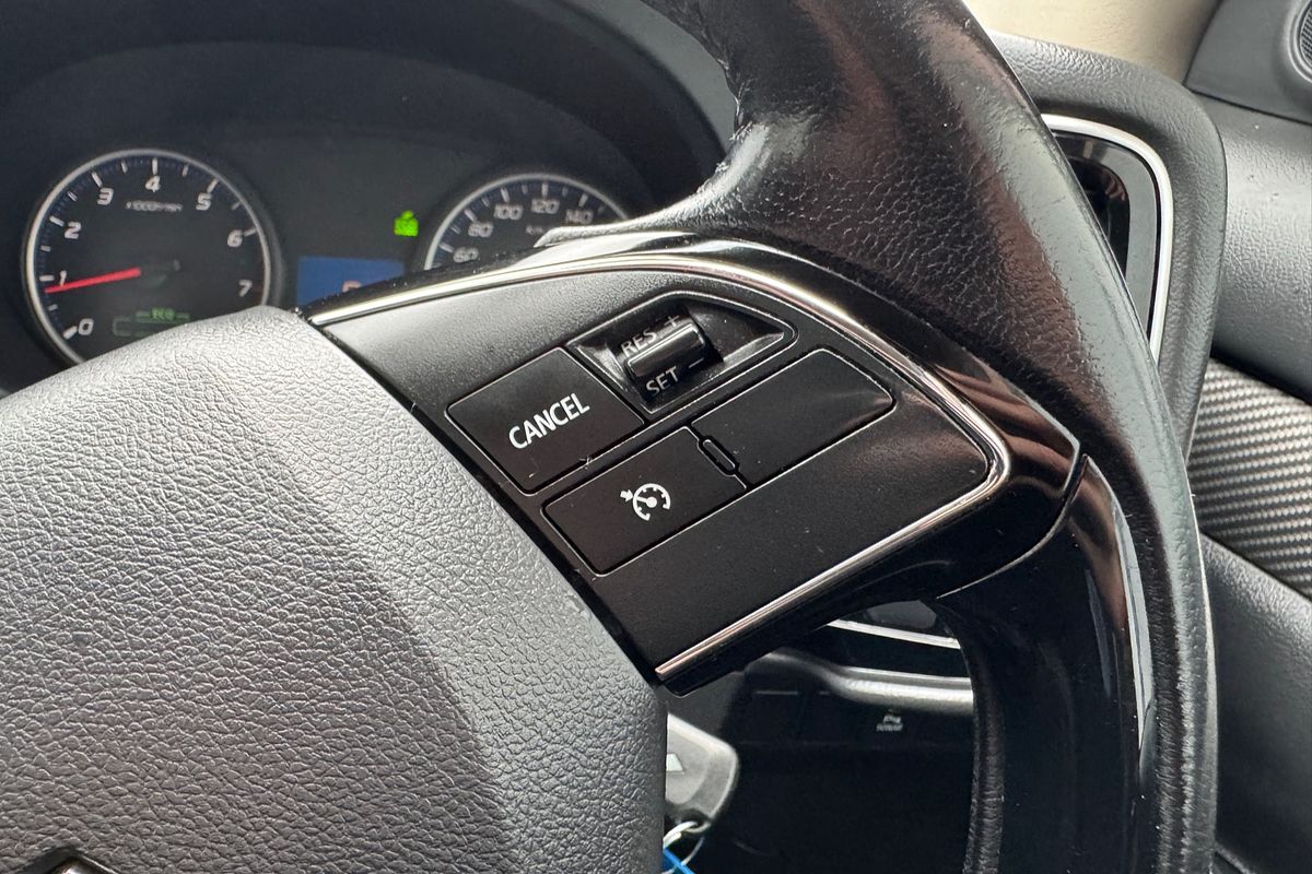 2017 Mitsubishi Outlander LS ZK