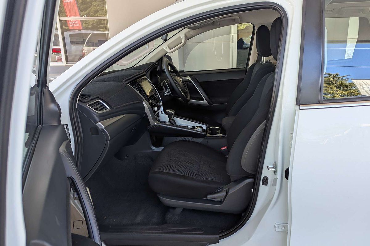 2021 Mitsubishi Pajero Sport GLX QF