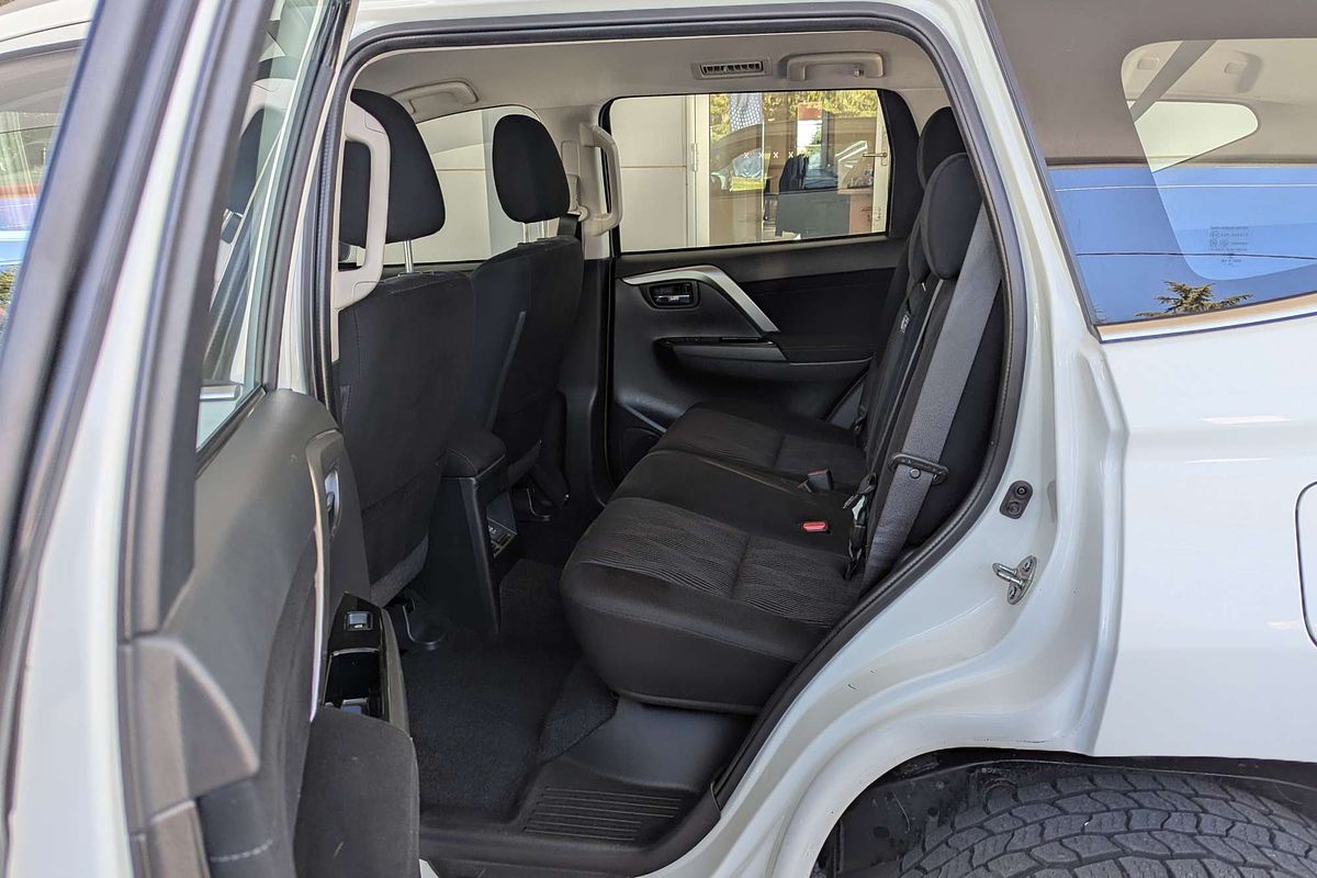 2021 Mitsubishi Pajero Sport GLX QF