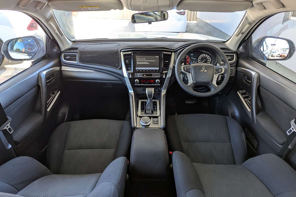 2021 Mitsubishi Pajero Sport GLX QF
