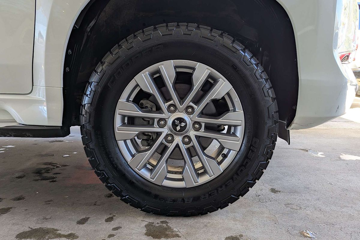 2021 Mitsubishi Pajero Sport GLX QF