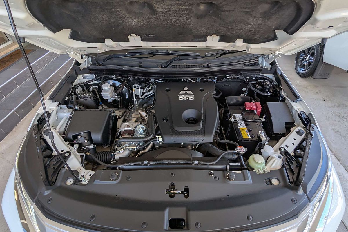 2021 Mitsubishi Pajero Sport GLX QF