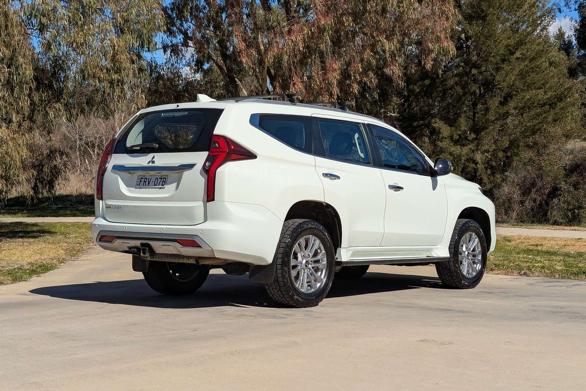 2021 Mitsubishi Pajero Sport GLX QF