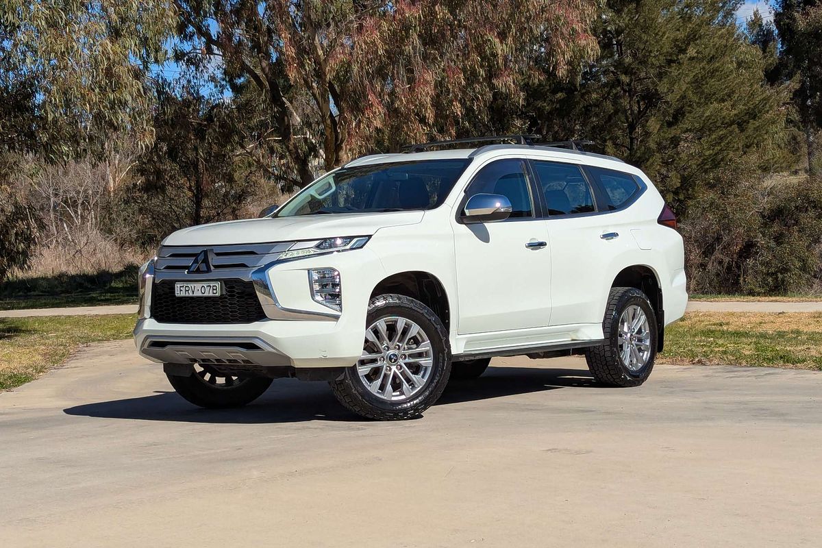 2021 Mitsubishi Pajero Sport GLX QF