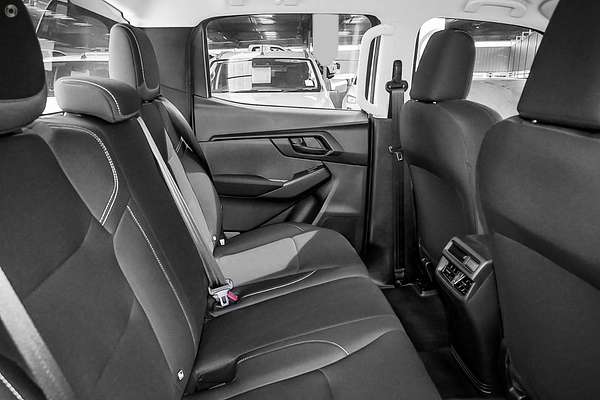 2023 Isuzu D-MAX SX High Ride Rear Wheel Drive
