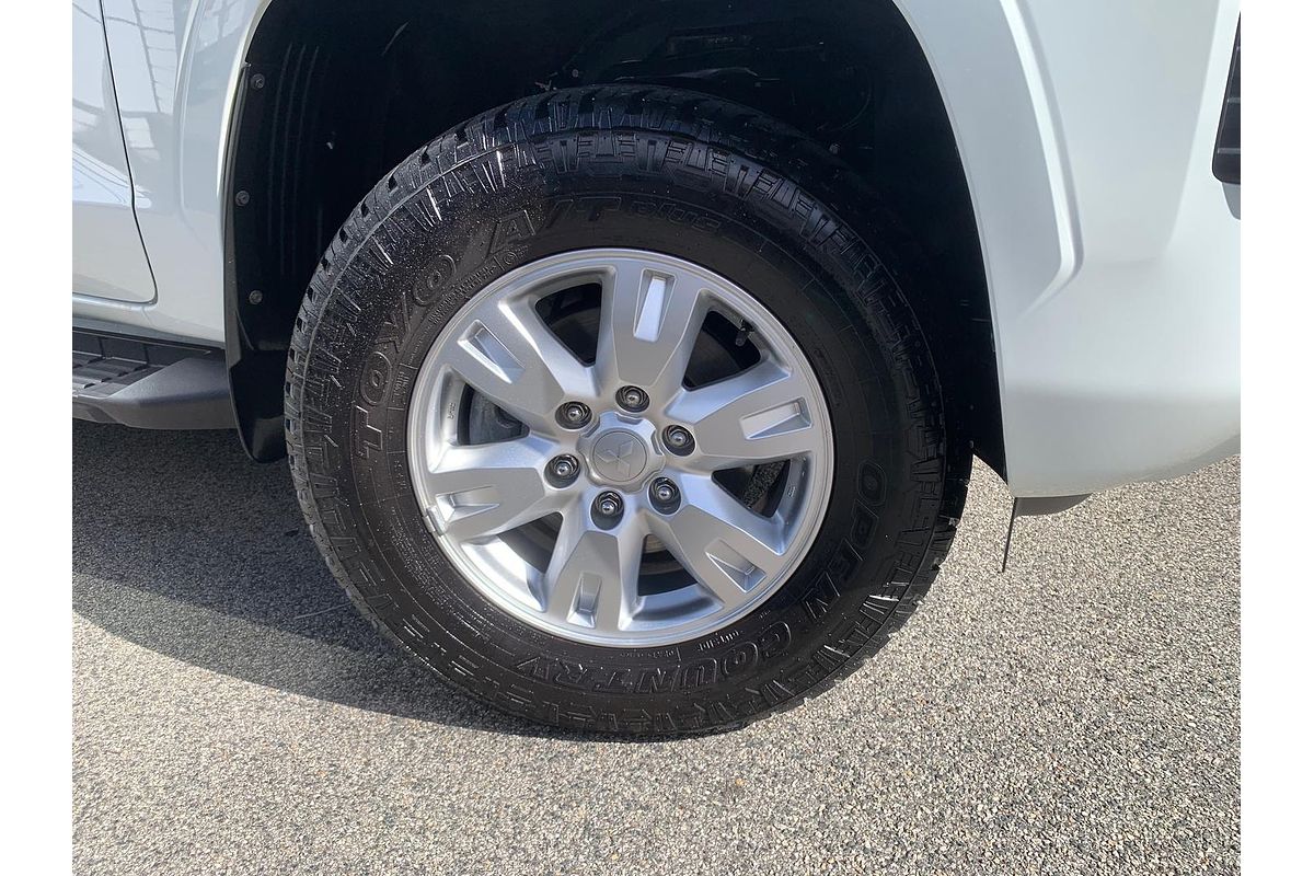 2024 Mitsubishi Triton GLX+ MV 4X4