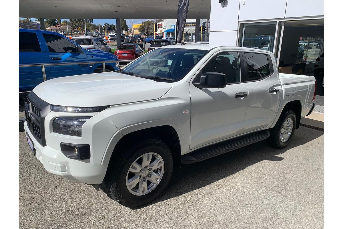 2024 Mitsubishi Triton GLX+ MV 4X4