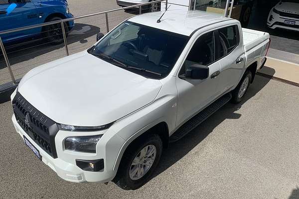 2024 Mitsubishi Triton GLX+ MV 4X4