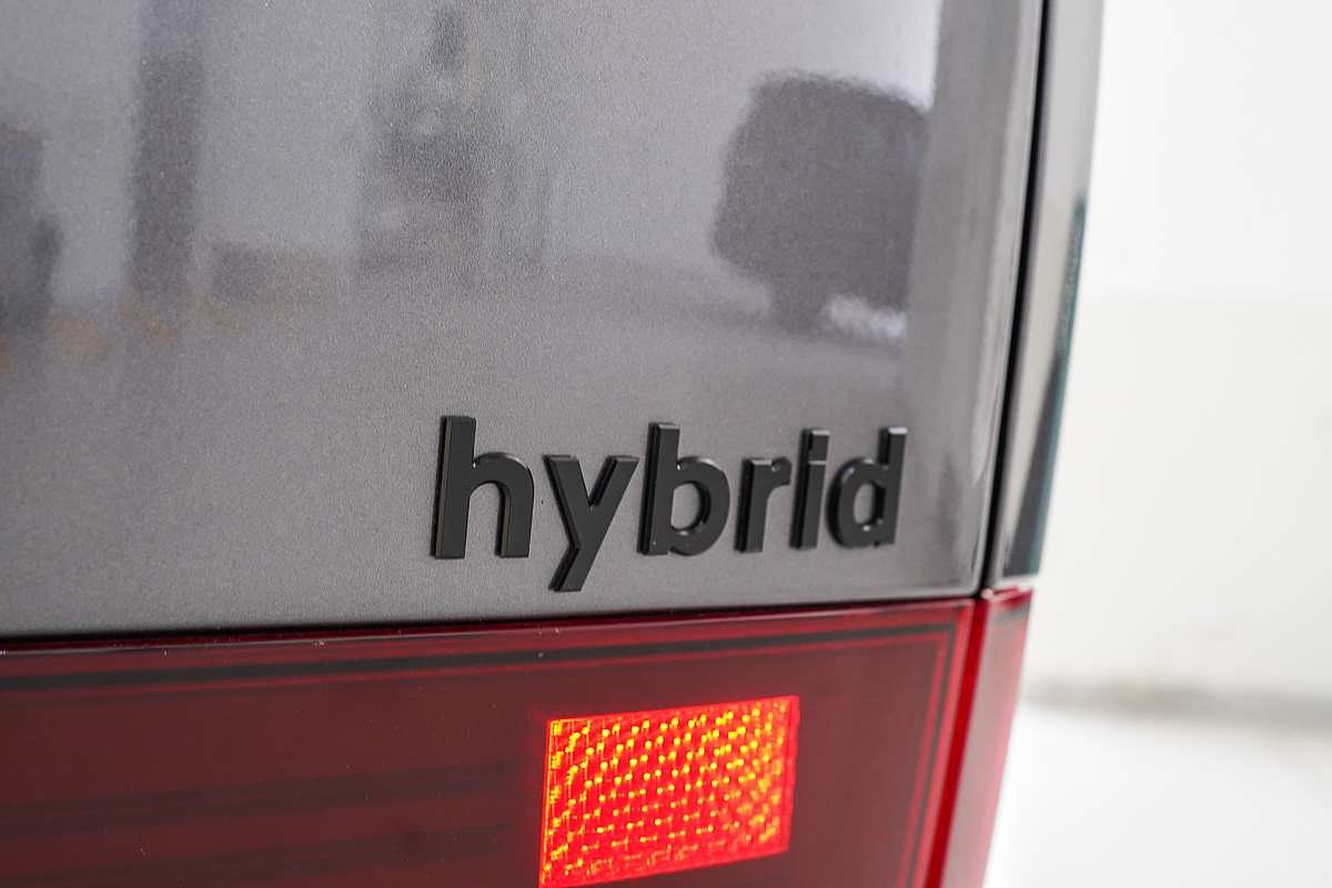 2025 Hyundai Santa Fe Hybrid Calligraphy MX5.V1
