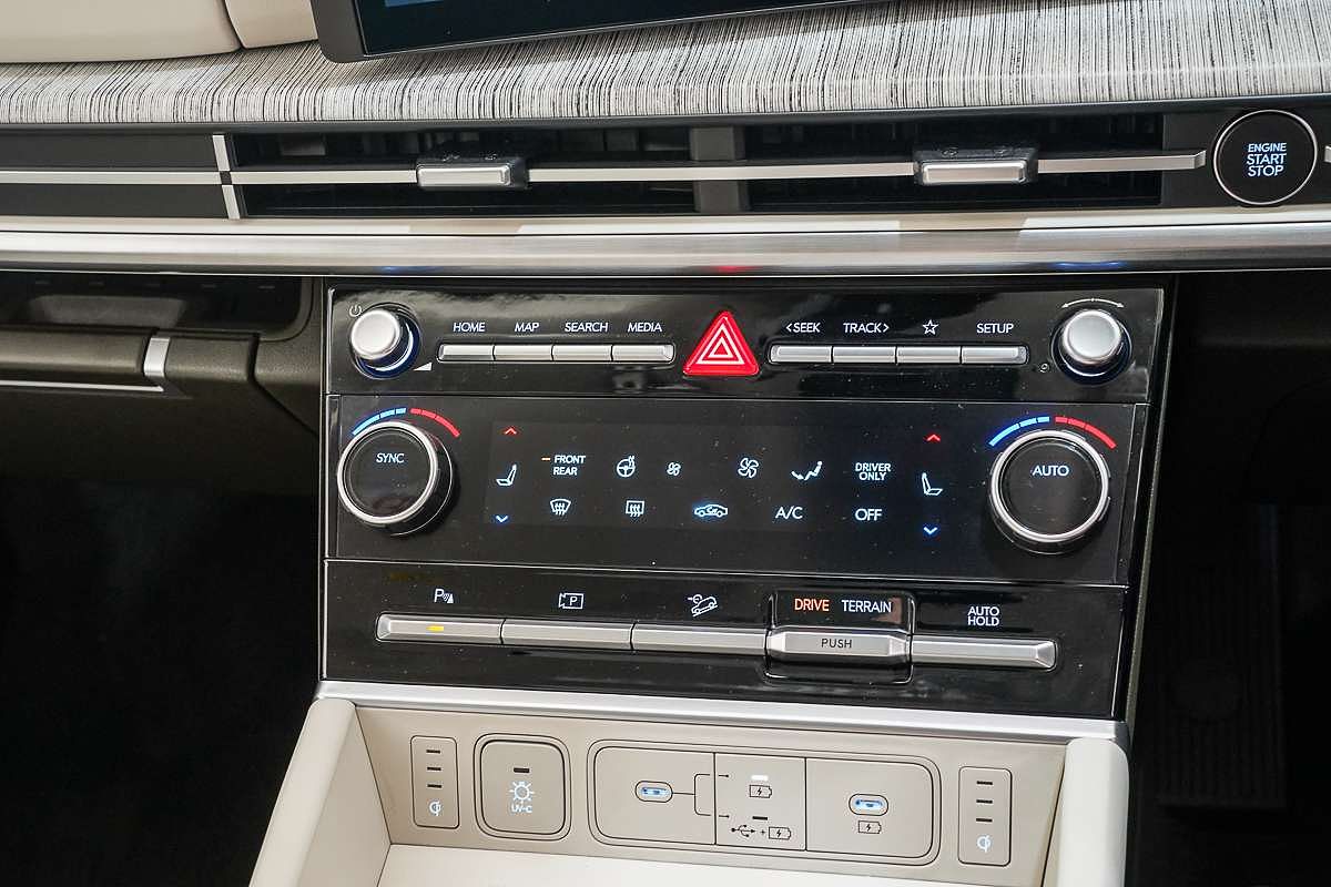 2025 Hyundai Santa Fe Hybrid Calligraphy MX5.V1
