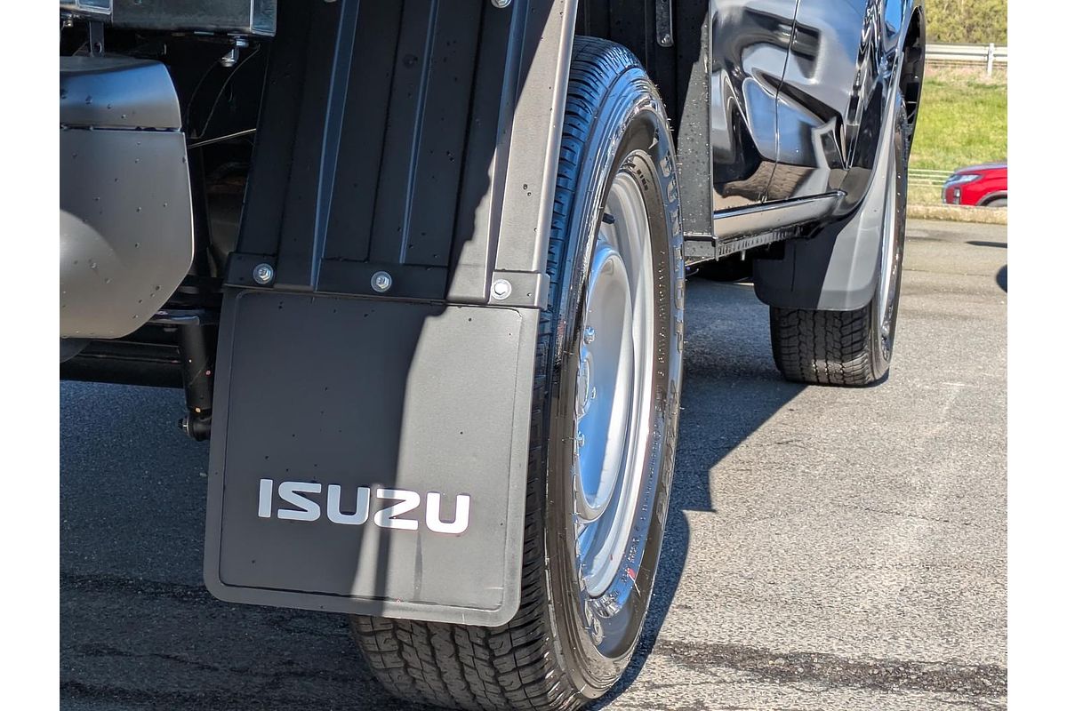 2025 Isuzu D-MAX SX 4X4
