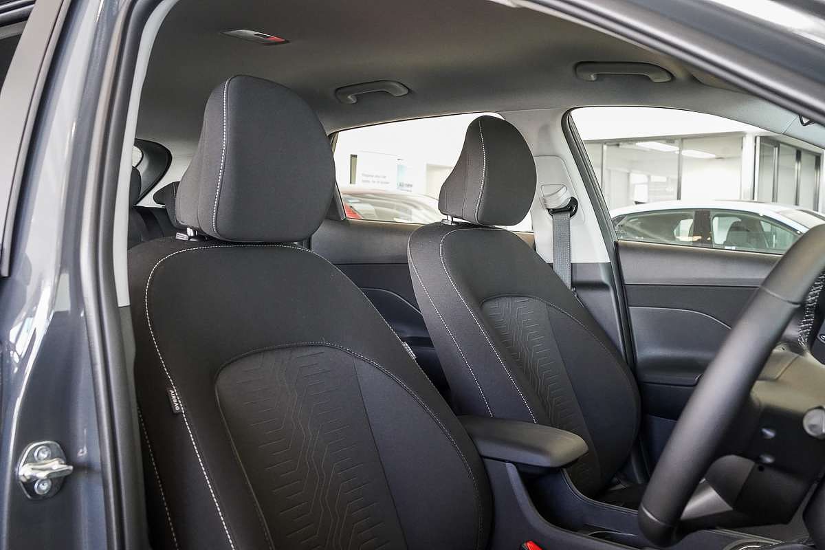 2025 Hyundai Kona  SX2.V2