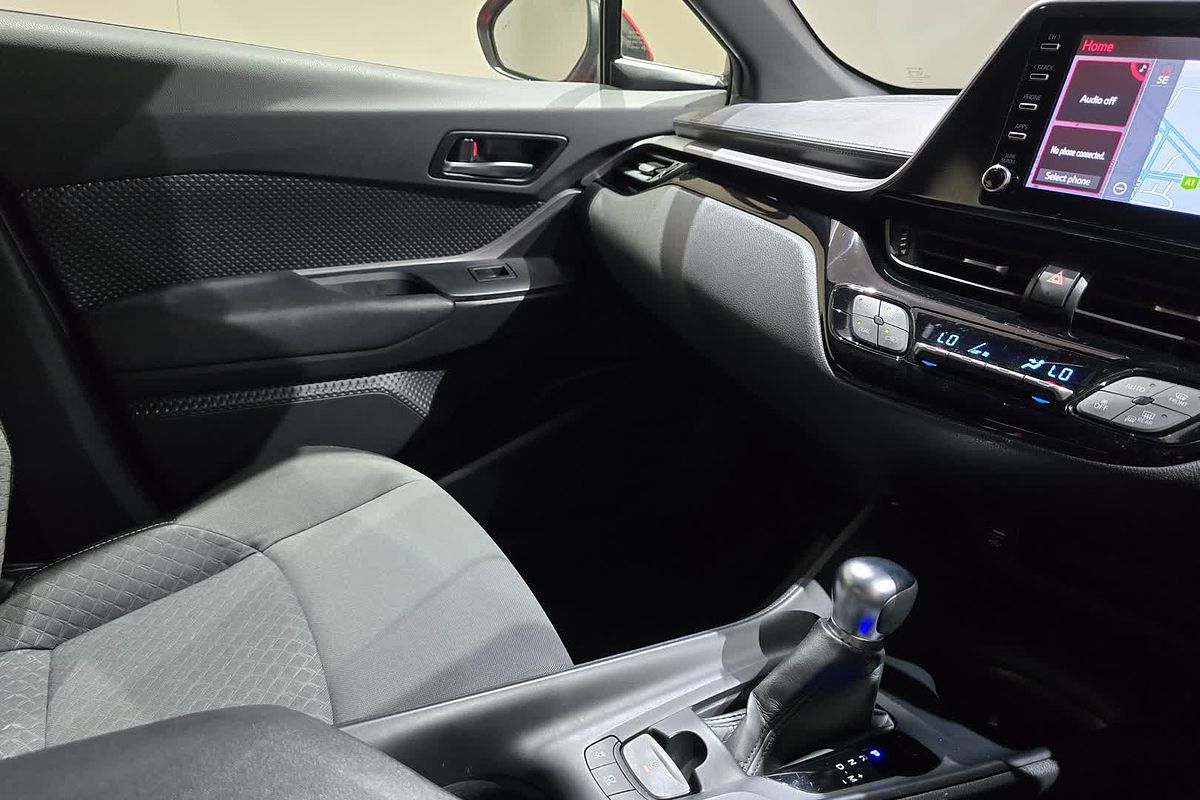 2023 Toyota C-HR GXL NGX10R