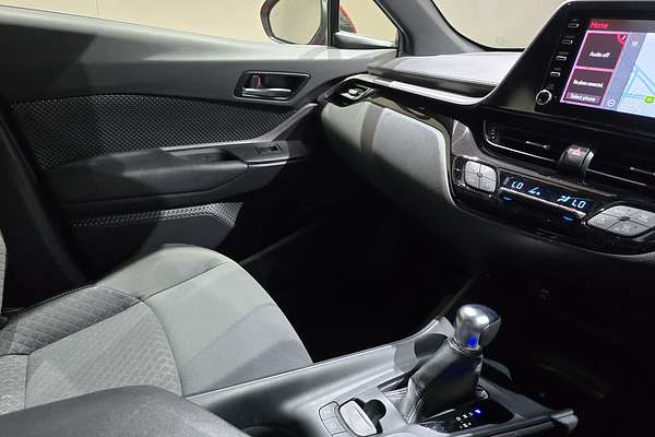 2023 Toyota C-HR GXL NGX10R