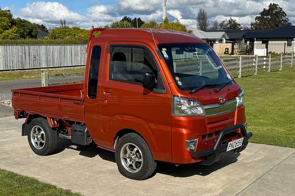 2018 Daihatsu HIJET Jumbo 4X4