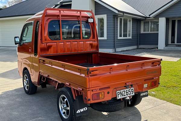 2018 Daihatsu HIJET Jumbo 4X4