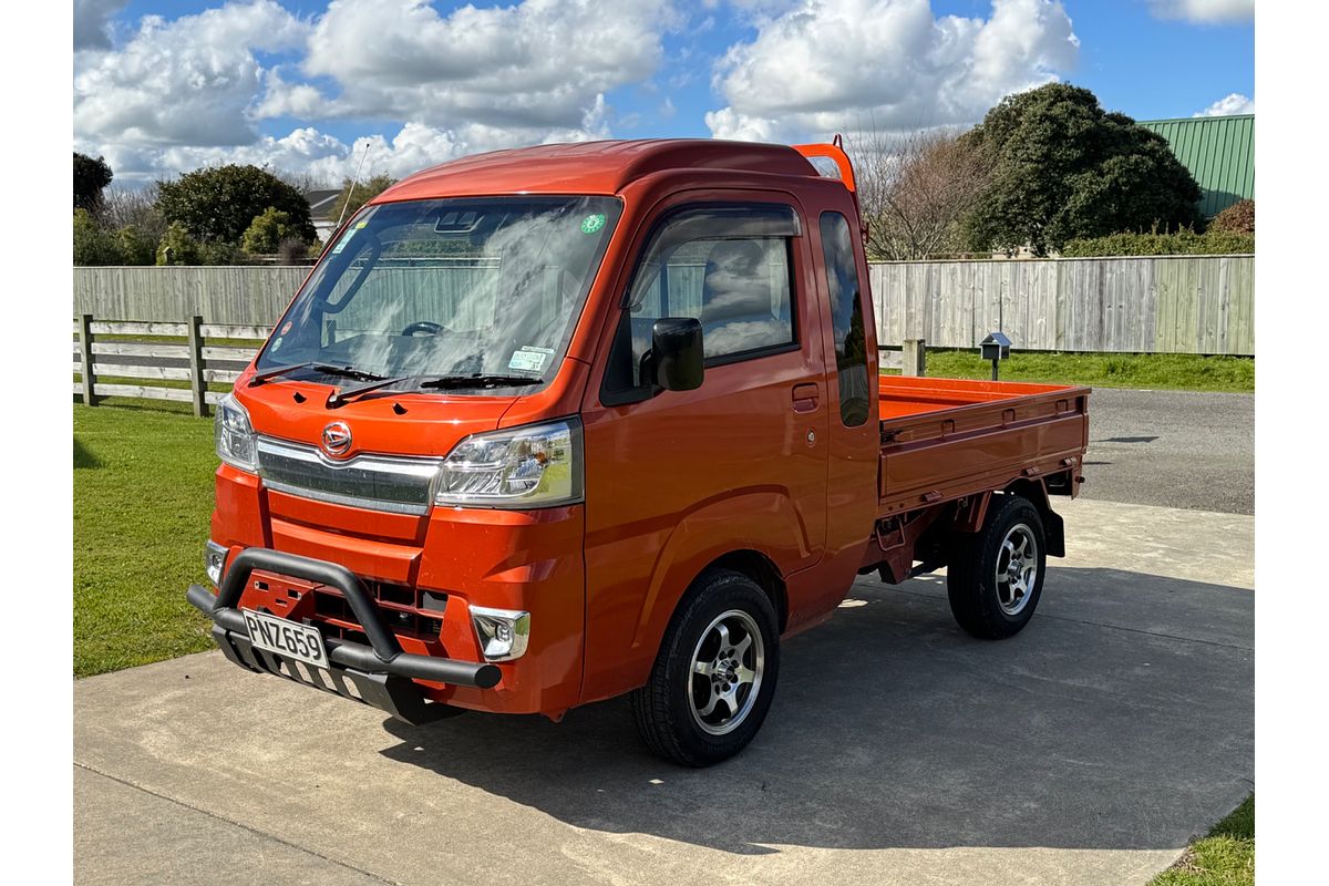 2018 Daihatsu HIJET Jumbo 4X4