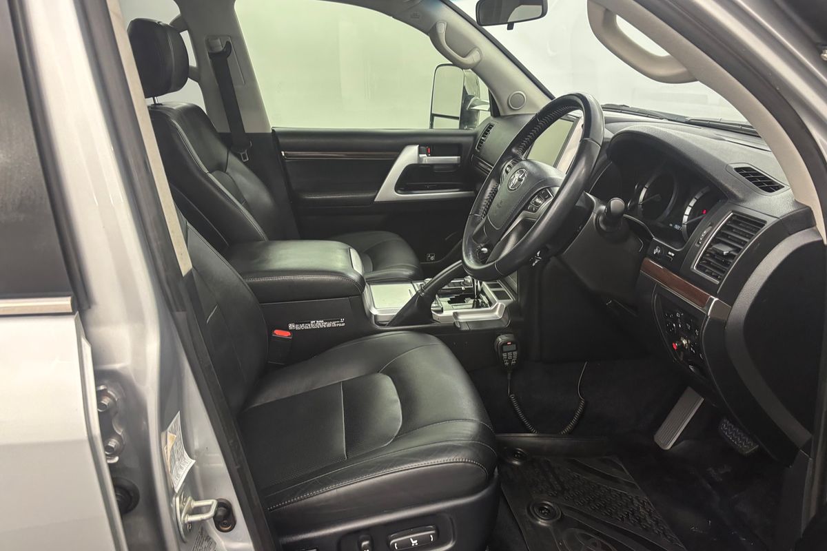 2017 Toyota Landcruiser VX VDJ200R