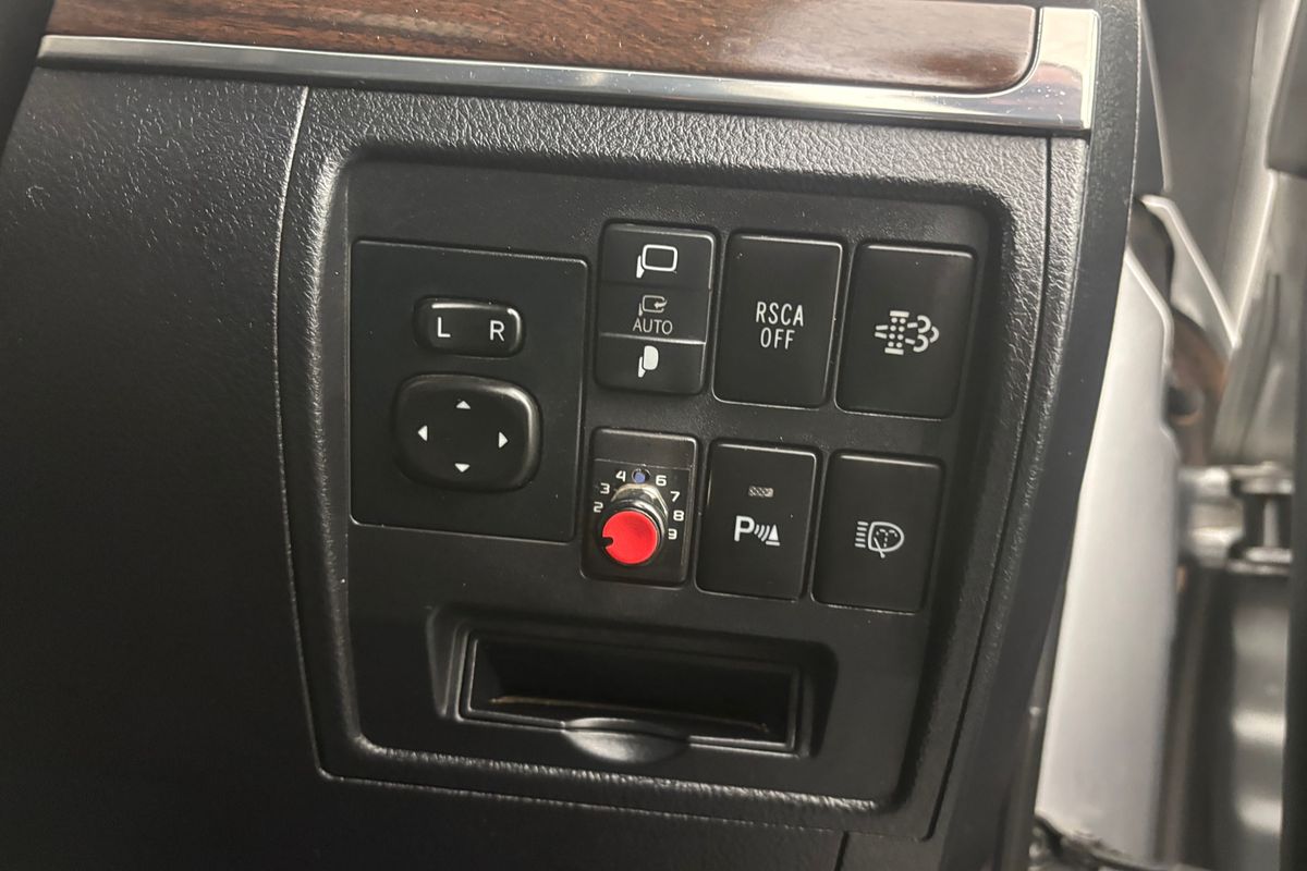 2017 Toyota Landcruiser VX VDJ200R