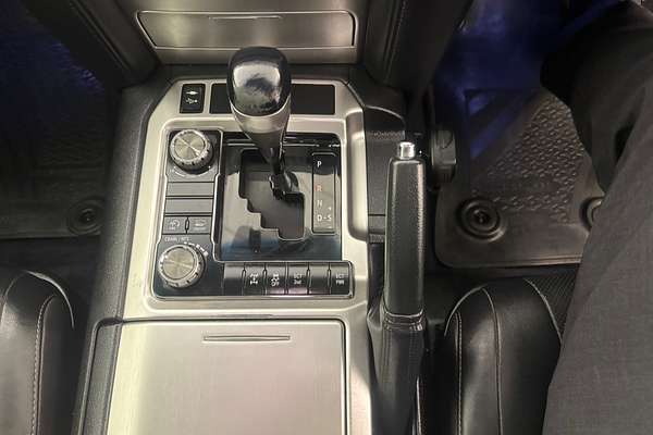 2017 Toyota Landcruiser VX VDJ200R
