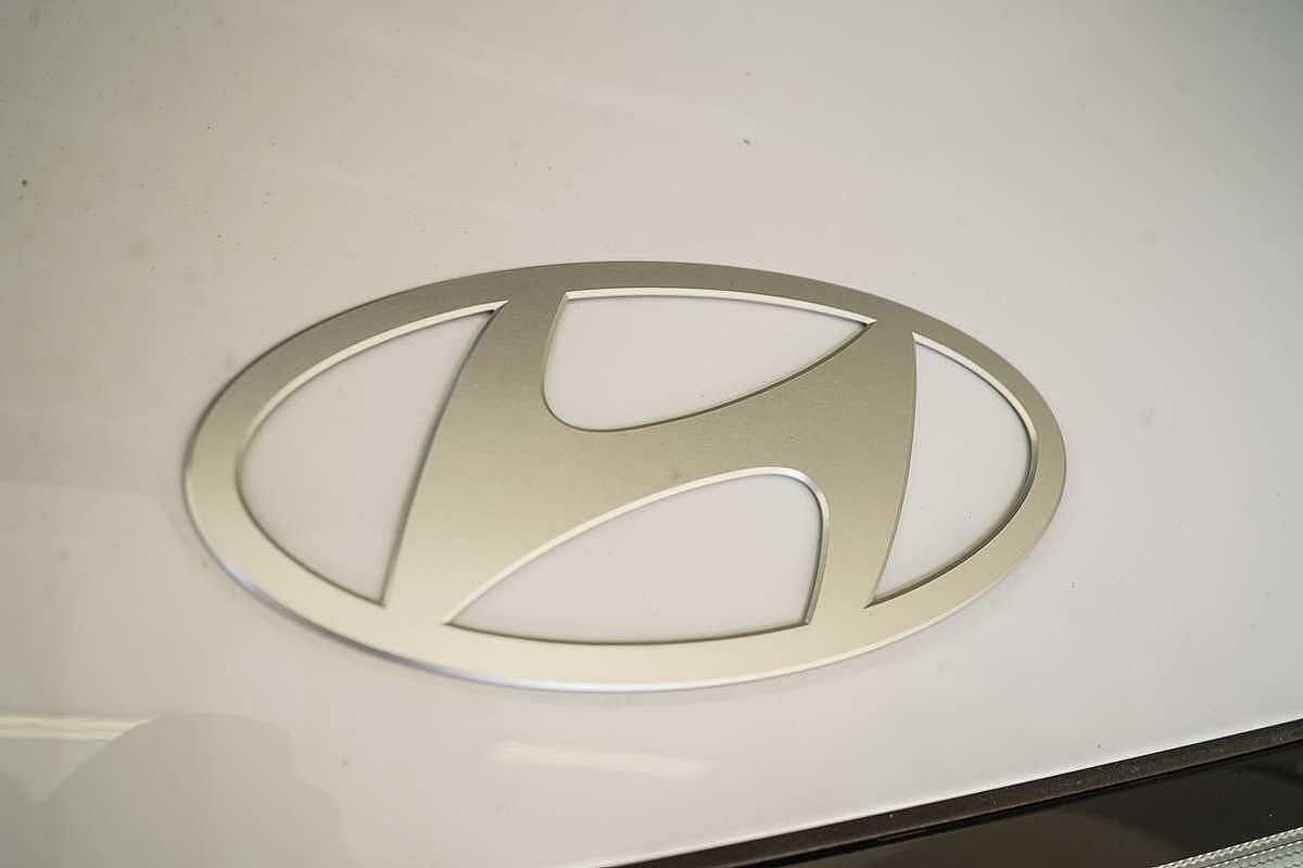 2025 Hyundai Kona Premium SX2.V2