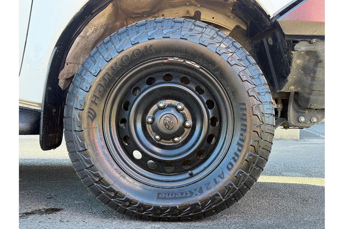 2020 Toyota Hilux SR GUN126R 4X4