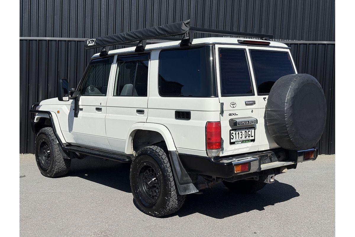 2013 Toyota Landcruiser GXL VDJ76R