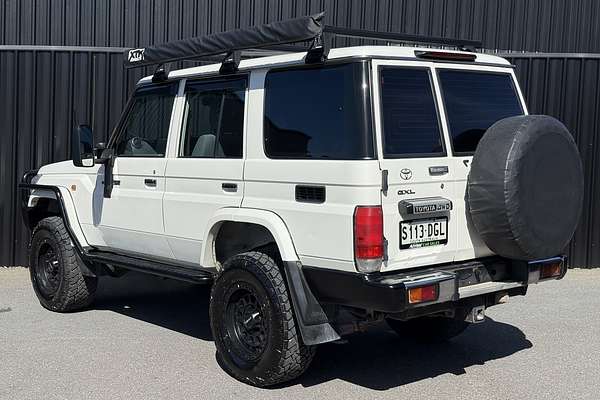 2013 Toyota Landcruiser GXL VDJ76R