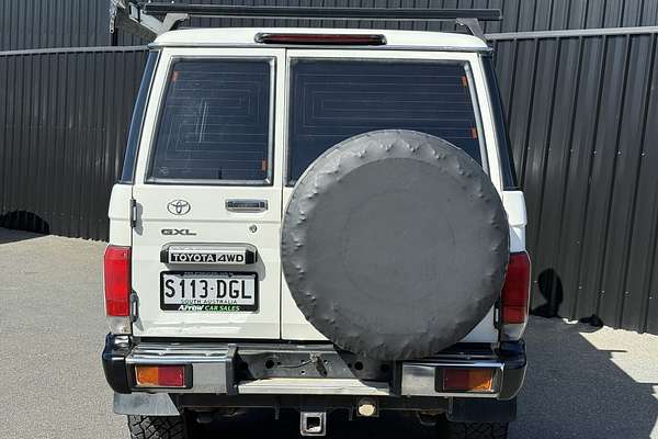 2013 Toyota Landcruiser GXL VDJ76R