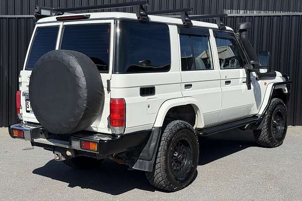 2013 Toyota Landcruiser GXL VDJ76R