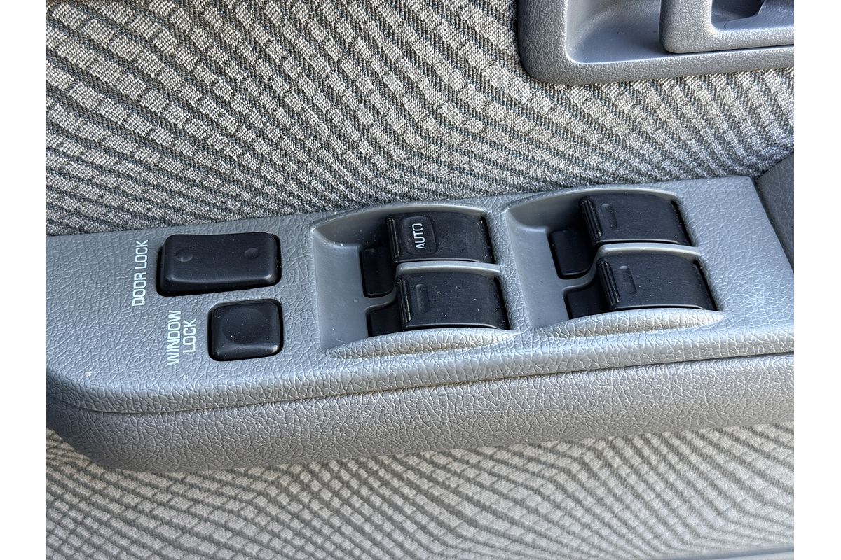 2013 Toyota Landcruiser GXL VDJ76R