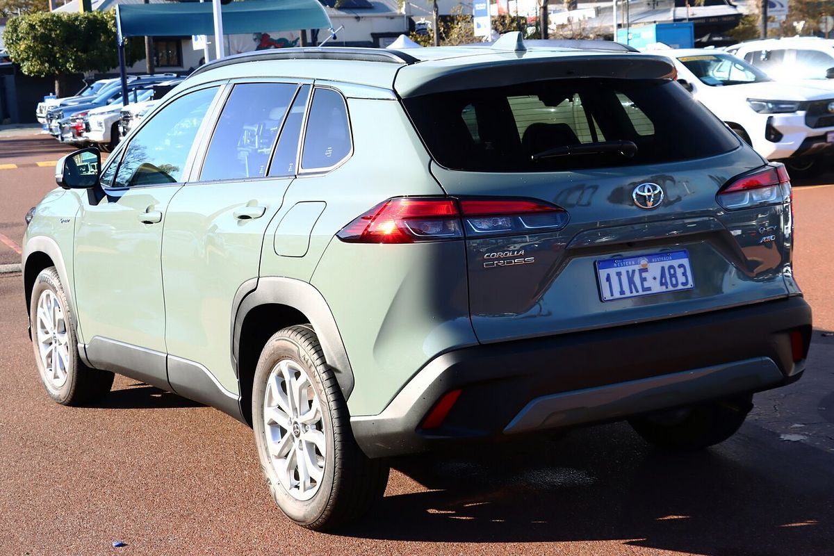 2024 Toyota Corolla Cross GXL MXGH15R