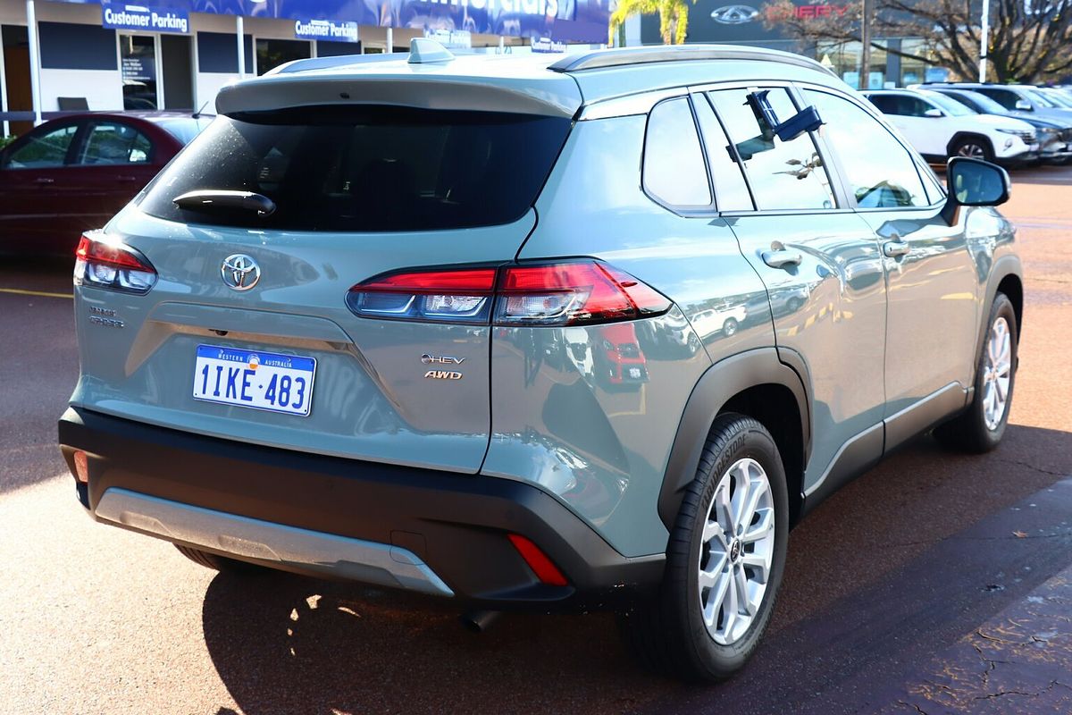 2024 Toyota Corolla Cross GXL MXGH15R