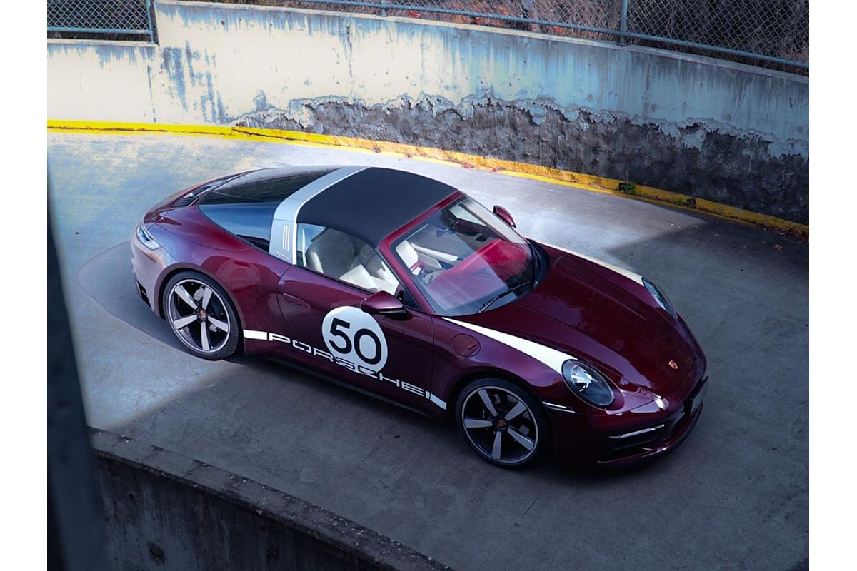 2021 Porsche 911 Targa 4S Heritage Design Edition 992