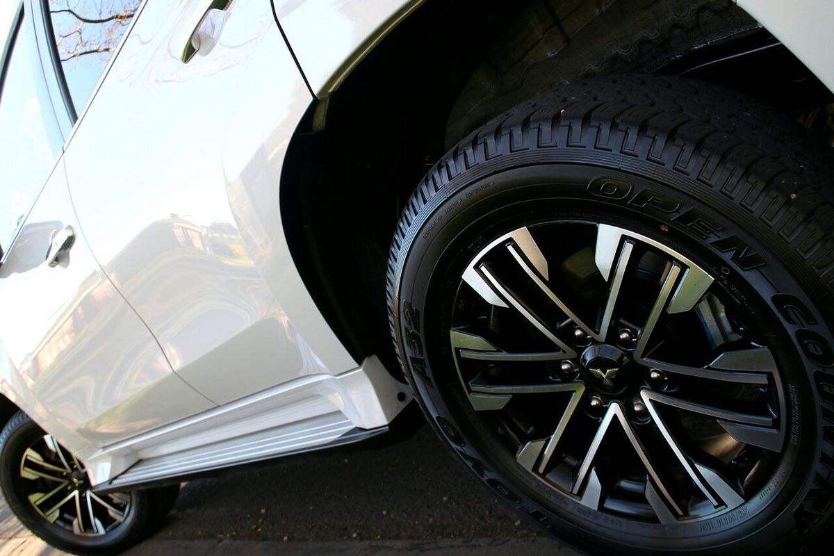 2024 Mitsubishi Pajero Sport Exceed QF