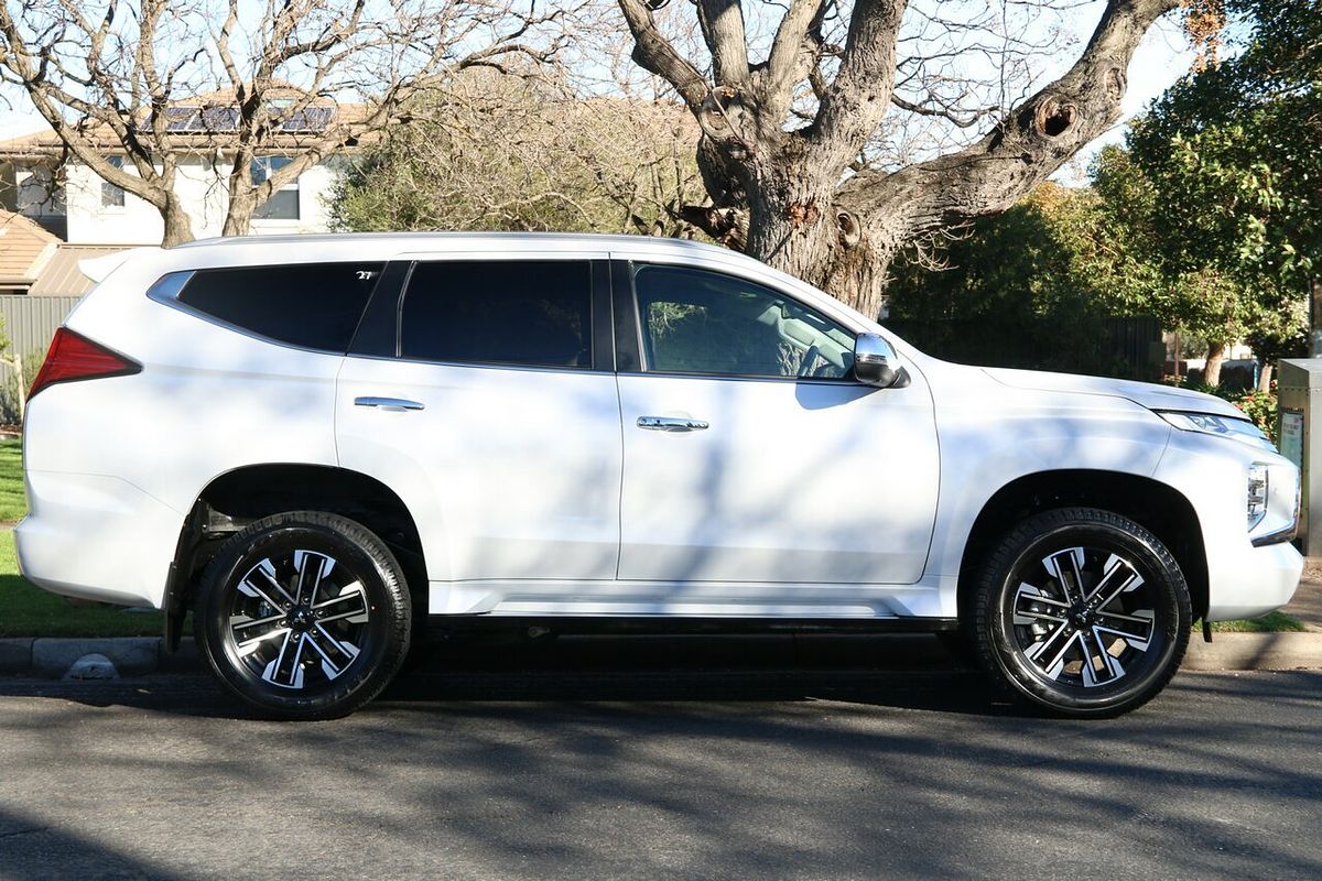 2024 Mitsubishi Pajero Sport Exceed QF