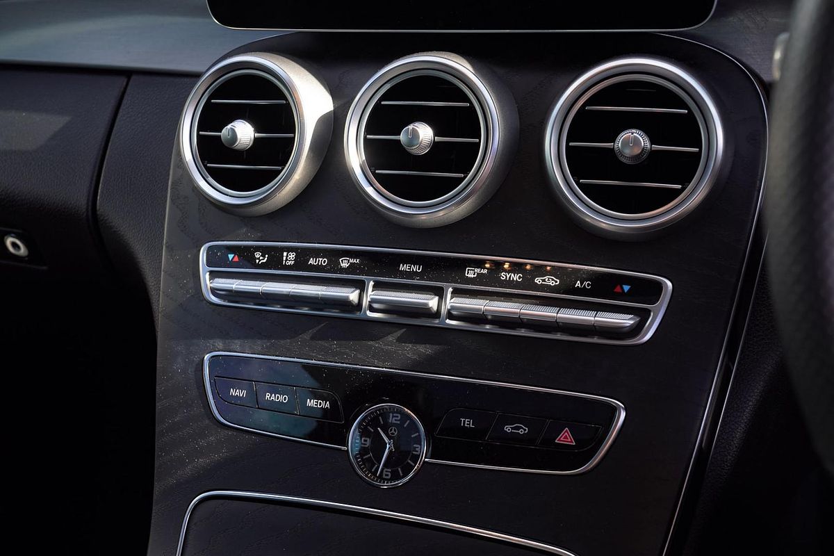 2019 Mercedes-Benz C-Class C200 C205