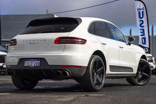 2016 Porsche Macan S 95B