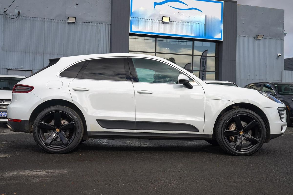 2016 Porsche Macan S 95B