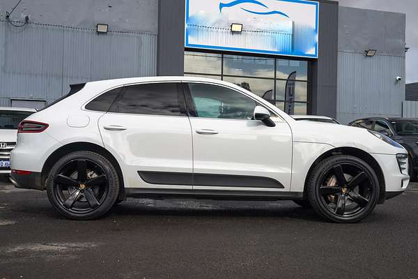 2016 Porsche Macan S 95B