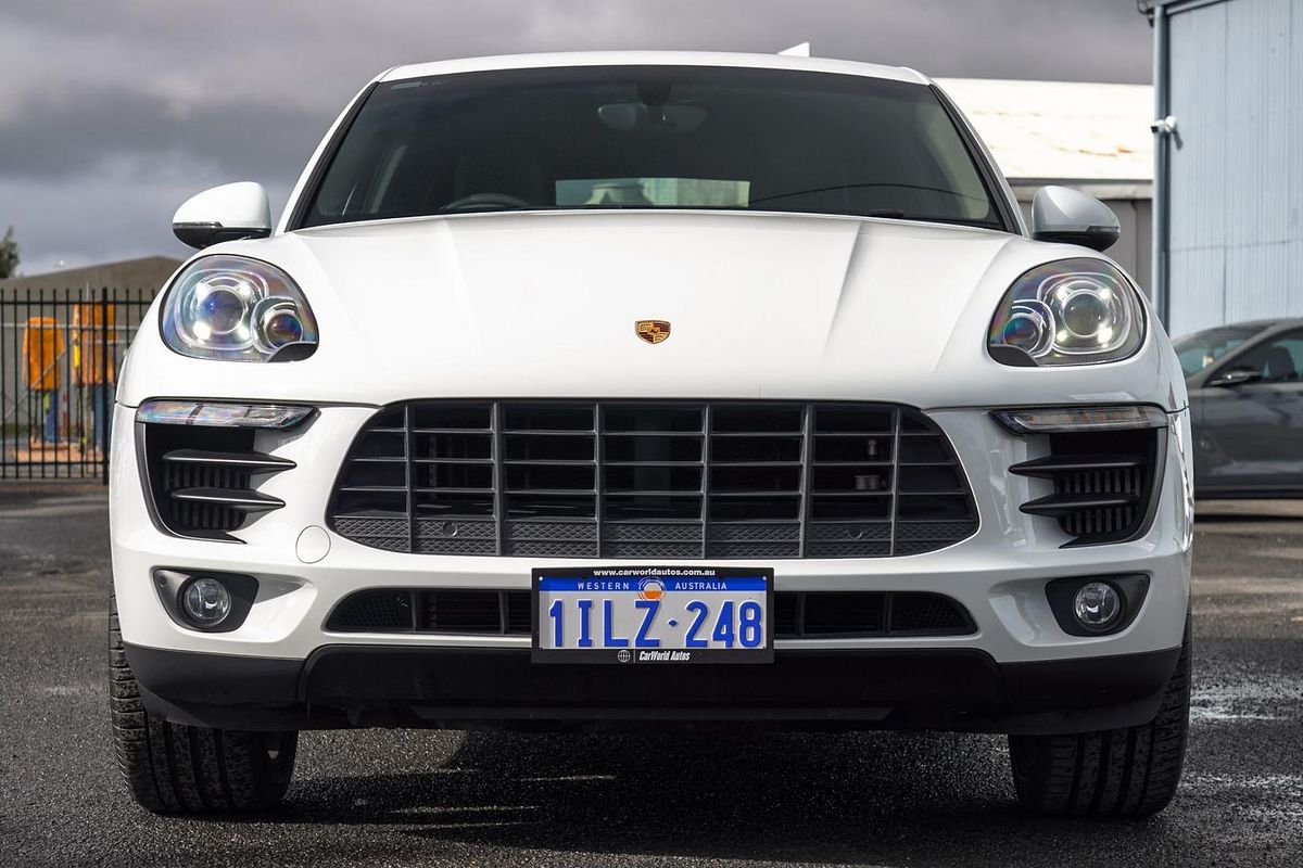 2016 Porsche Macan S 95B