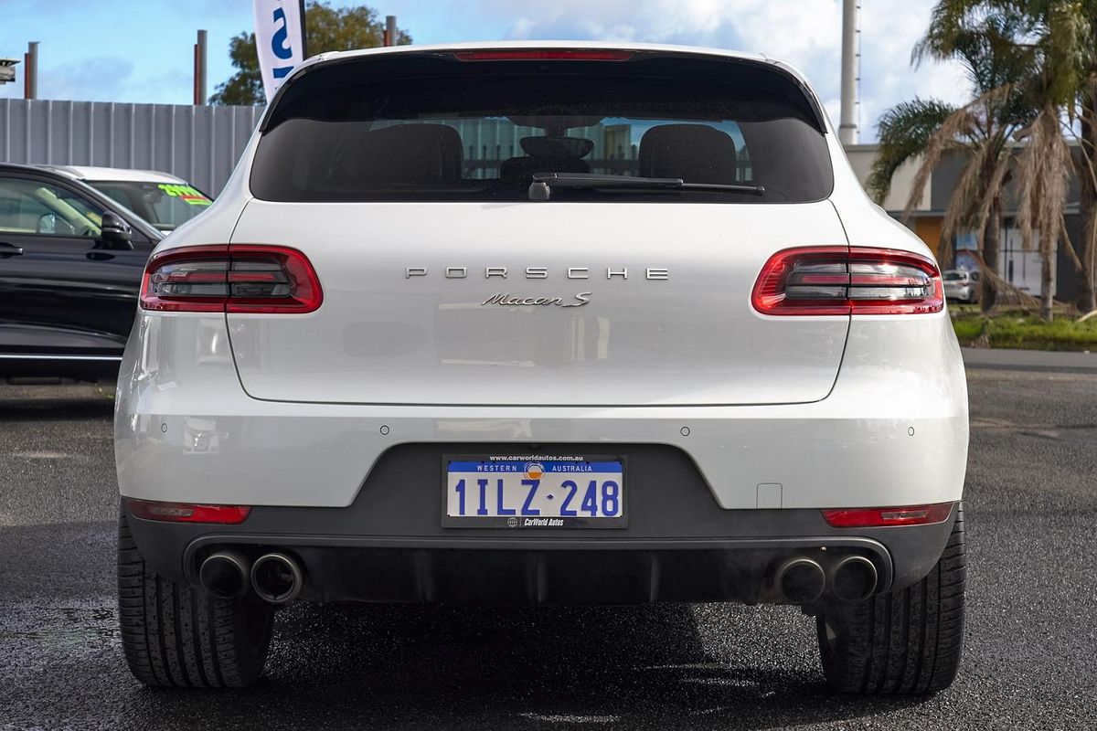 2016 Porsche Macan S 95B