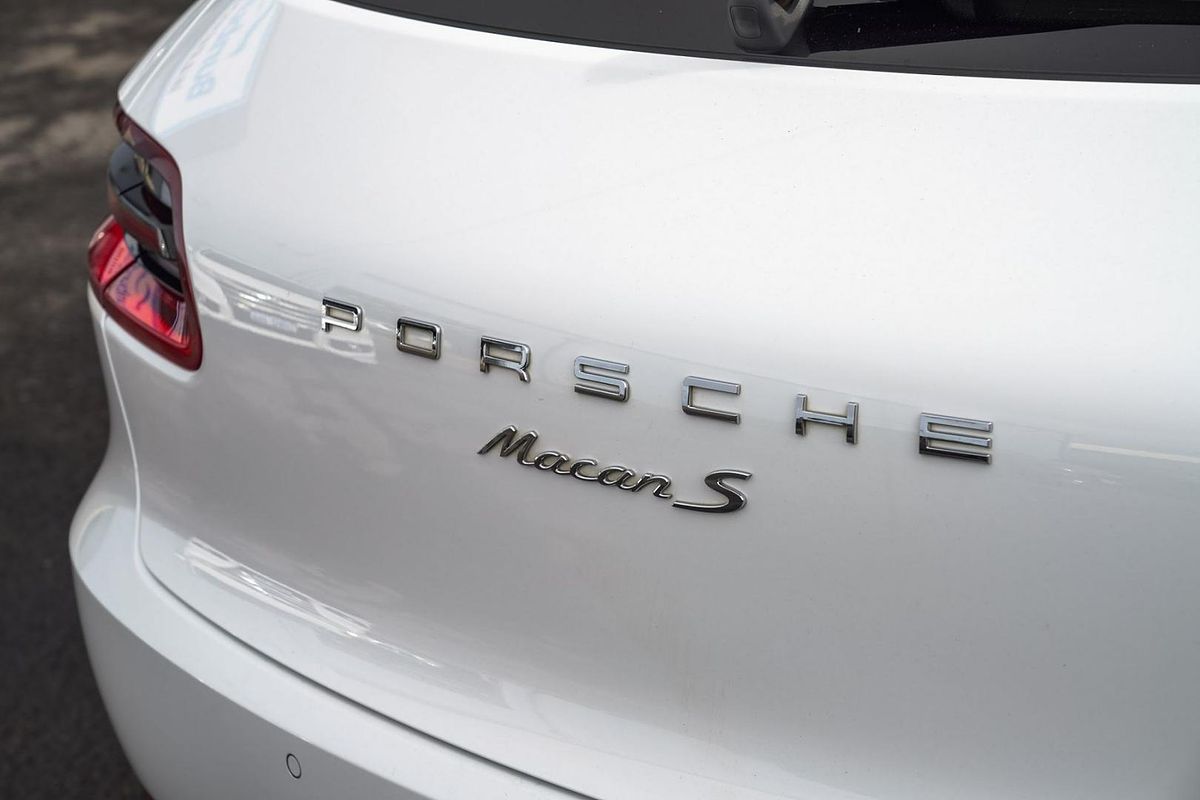2016 Porsche Macan S 95B