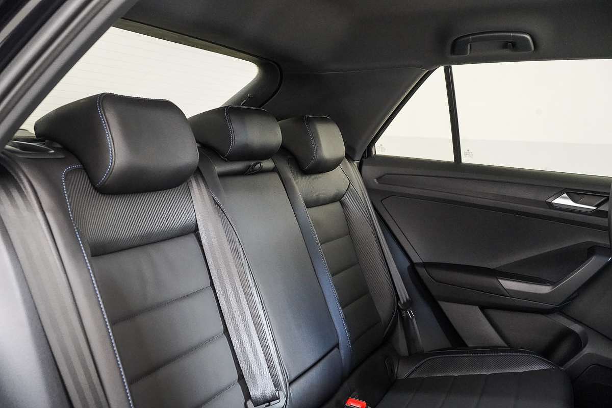 2023 Volkswagen T-Roc R D11