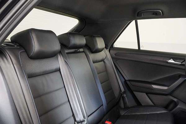 2023 Volkswagen T-Roc R D11