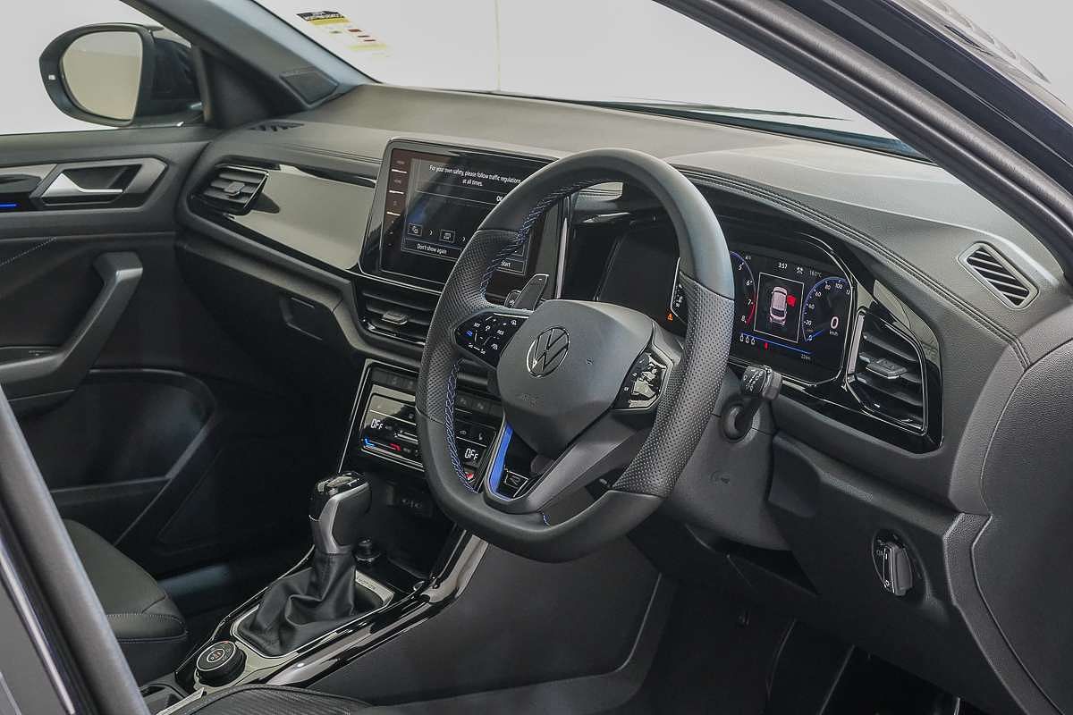 2023 Volkswagen T-Roc R D11