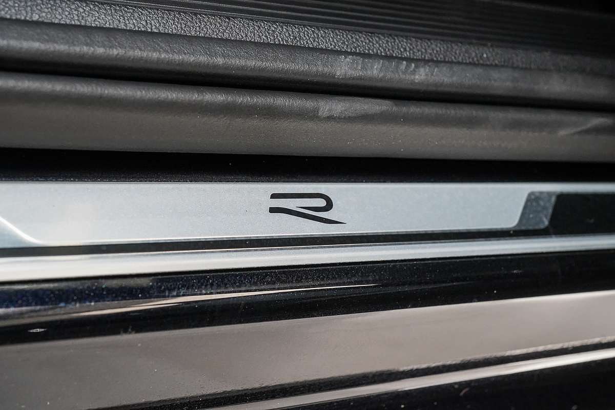2023 Volkswagen T-Roc R D11